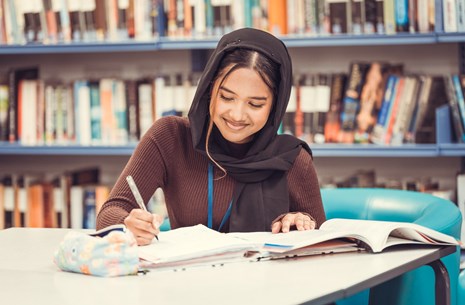 Dedicated Sixth Form facilities - Library 